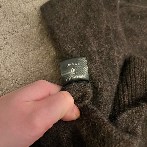 360 Cashmere V-Neck Sweater - Brown - Picture 8 of 9